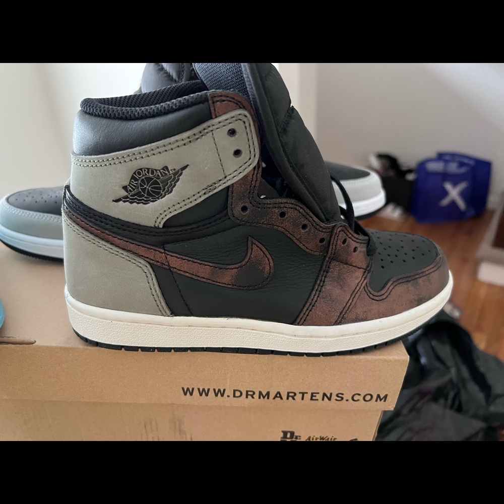 Retro Jordan High OG 1’s